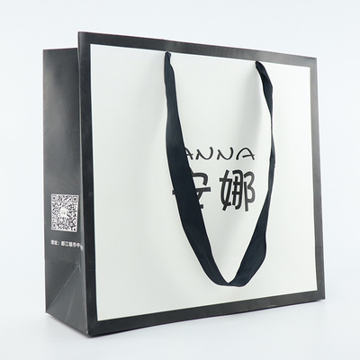 Achats colorés Tote Bag With Logo de sac de papier d'emballage d'impression fait sur commande