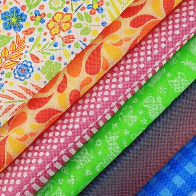 Polypropylène biodégradable de matière première de sacs de petite de petit pain nappe non-tissée de tissu